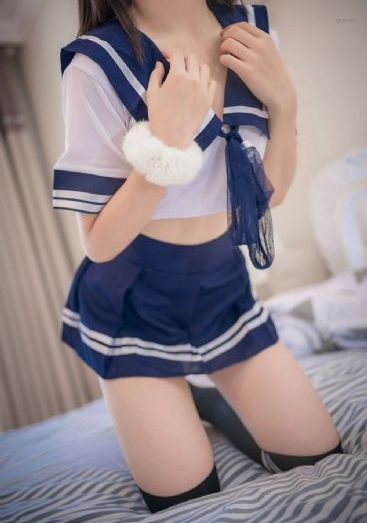 浴室洗澡特黄片免费看_剧情片免费高清观看