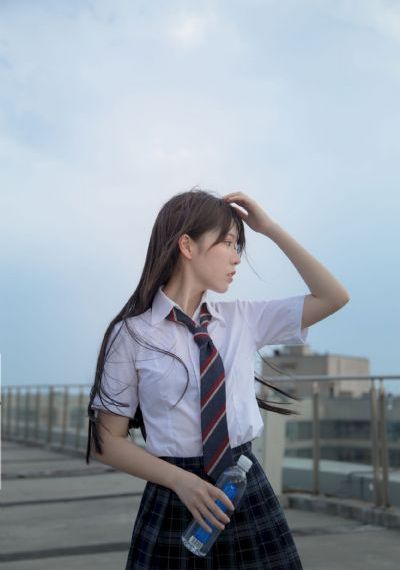 欲色日本不卡视频_剧情片免费全集观看