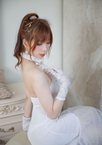美女裸身无档全免费视频_4K手机免费观看完整