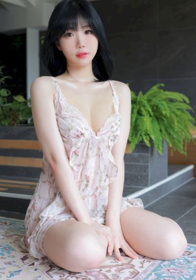 把头伸进她的两腿之间视频_BDBD在线观看