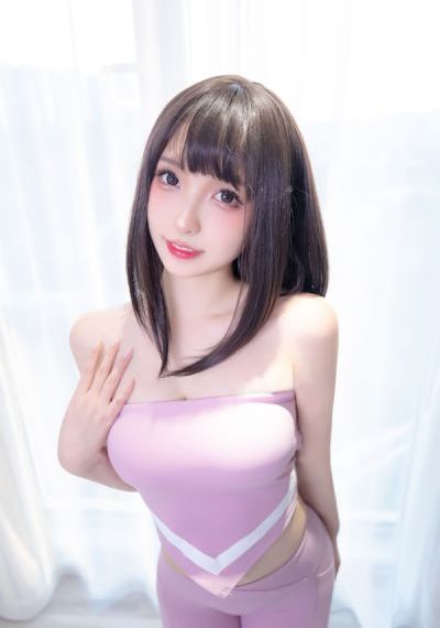 美女湿身诱惑_BD英语HD在线观看