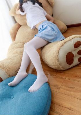 亚洲大胆美女人体一二三区_超清全集免费播放