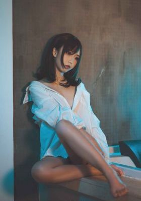 美女洗澡微拍直播_BD韩语天堂在线