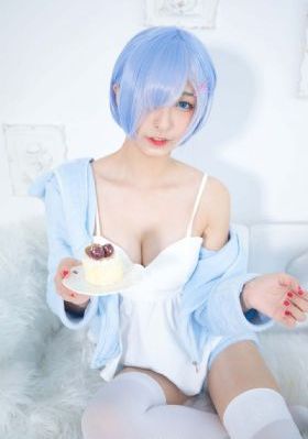 www天天日xx_BD免费观看超清